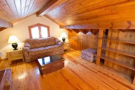 Casa Amb Jardi Apartment Alp